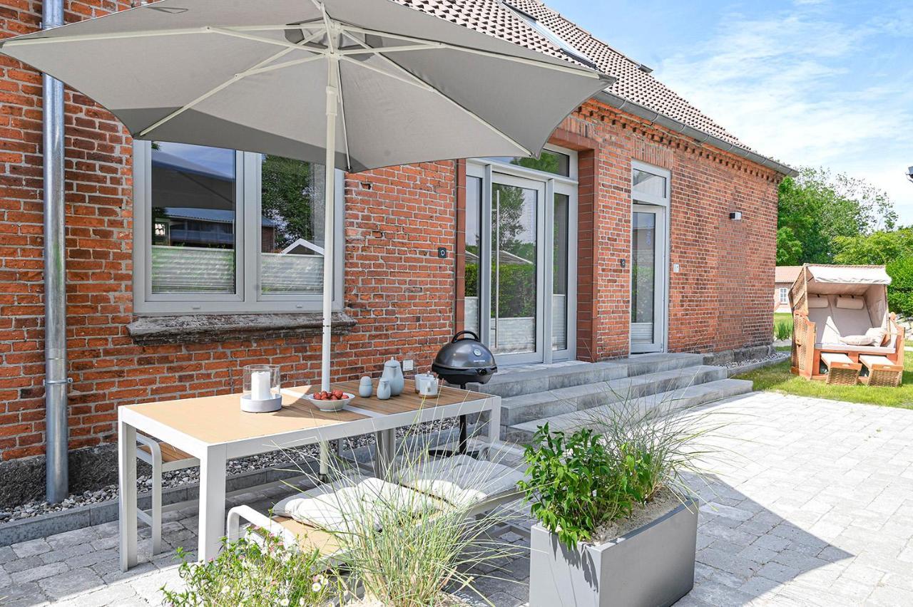 Kloeoenstuuv Apartamento Fehmarn Exterior foto